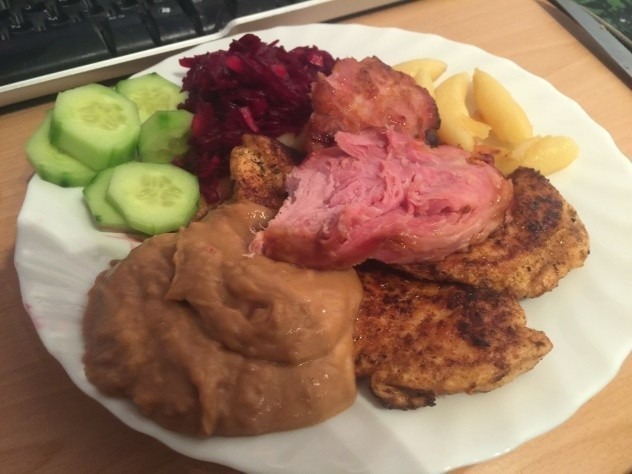 Photo 16-11-14 18 44 45.jpg