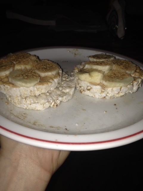 Pindakaas, rijstwafels & banaan.jpeg