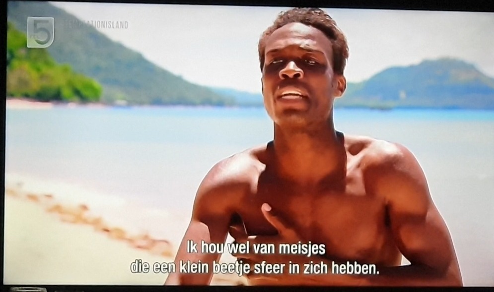 Screenshot_20190418-214800_Video Player.jpg