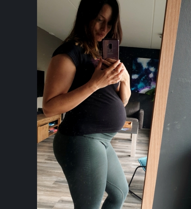 Screenshot_20200907-180305_Collage Maker.jpg