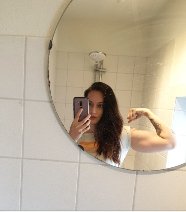 Screenshot_20210907-212004_Collage Maker.jpg