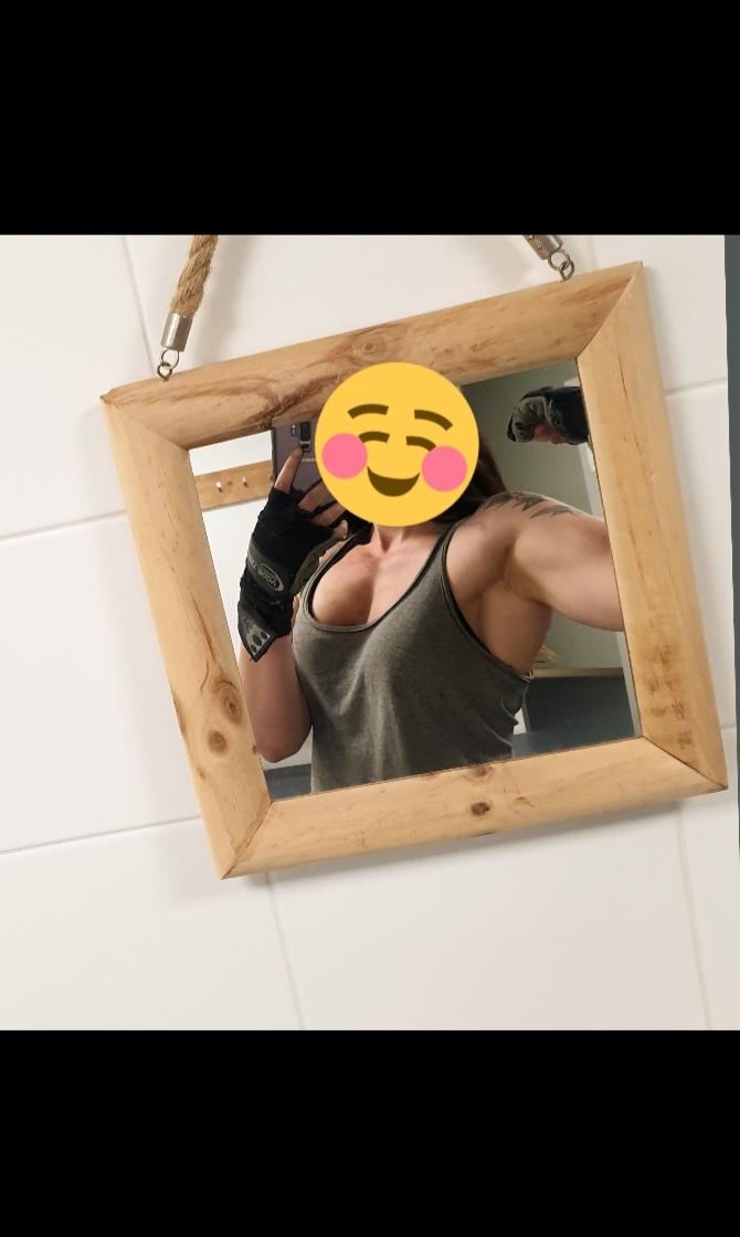 Screenshot_20210922-220715_Collage Maker.jpg