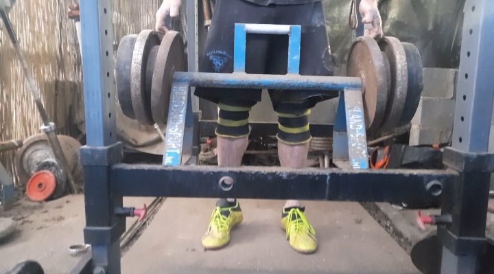 Screenshot_20220103-160419_Video Player.jpg