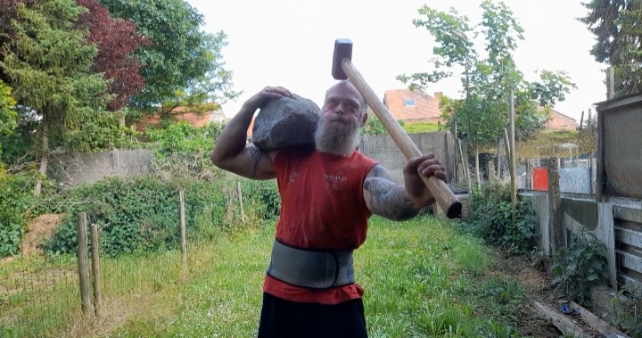 Screenshot_20220527-160546_Video Player.jpg