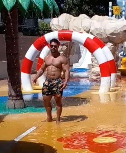 Screenshot_20220820-133111_Video Player.jpg