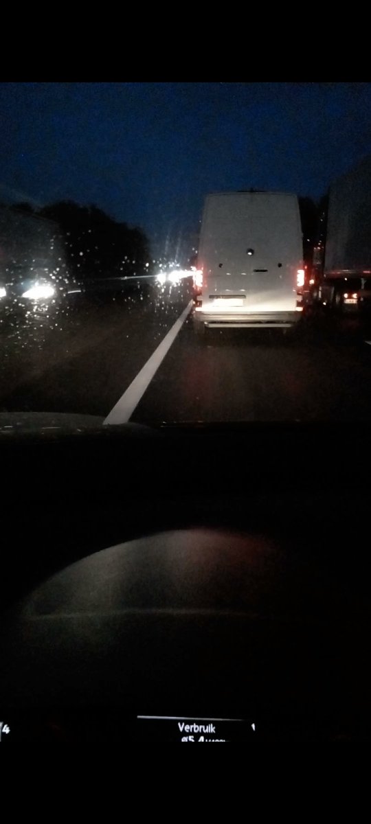 Screenshot_20221128-204732_Video Player.jpg