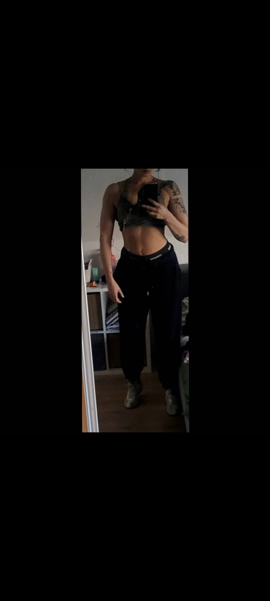 Screenshot_20250404-100615_Collage Maker - GridArt.jpg