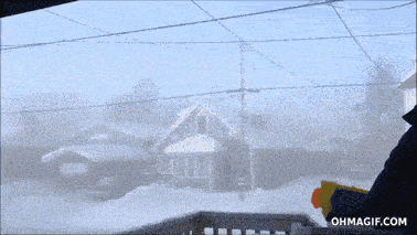 shooting-boiling-water-with-a-water-gun-at-41c.gif