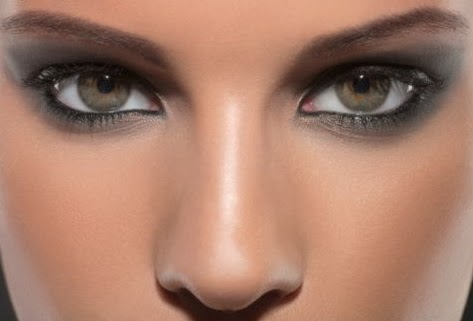 Smokey-eyes-makeup-makeup-29697130-473-321.jpg