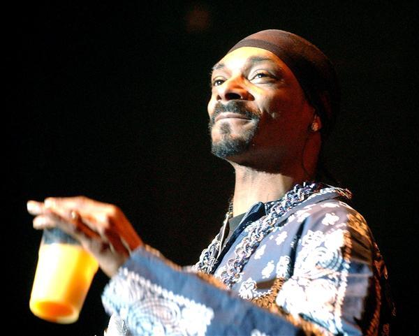 snoop-dogg-drinking-.jpg