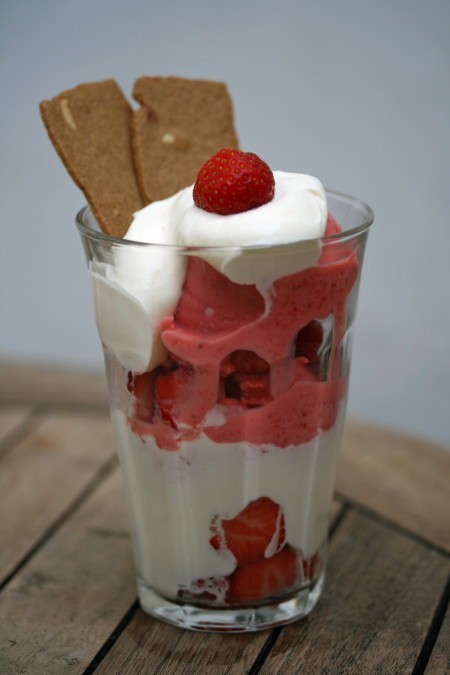 strawberry_yoghurt.jpg