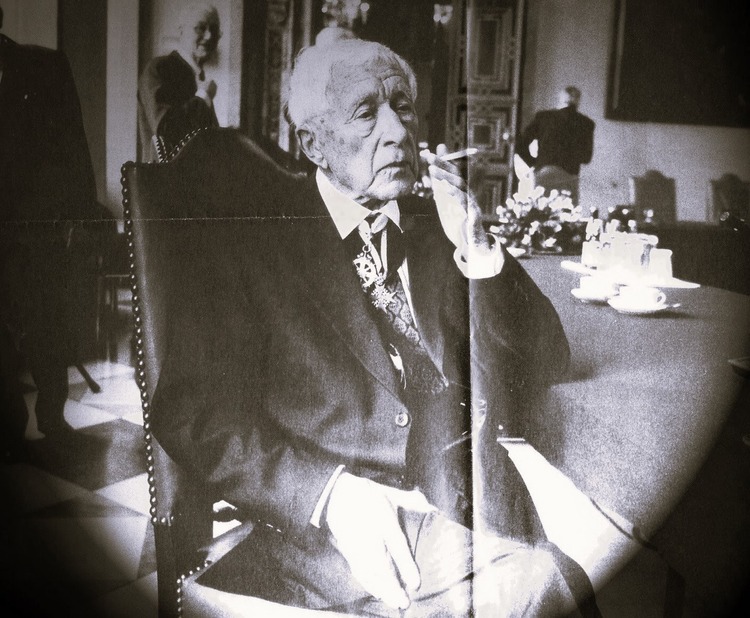 tumblr_naddpcxTKM1qgnsyxo1_1280 (1).jpg