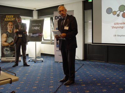 uitreiking_dopingboek.jpg