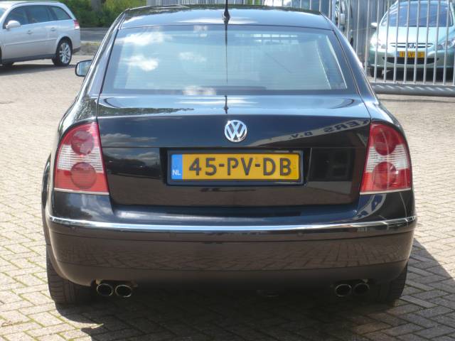 Willem_Holleeder_Volkswagen_Passat_W8_4MOTION_05.jpg