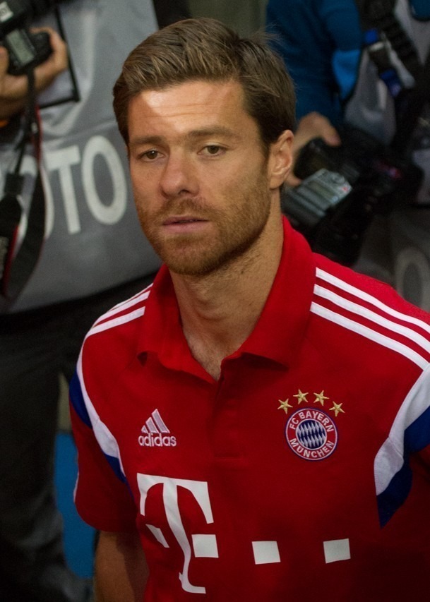 Xabi_Alonso_FCB.jpg
