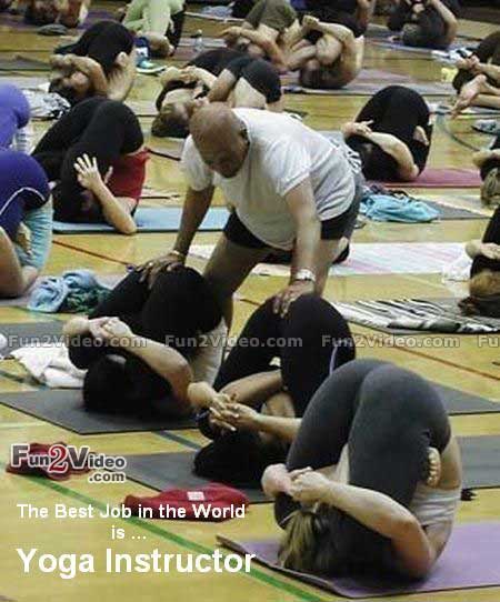 yoga-instructor-funny-picture.jpg