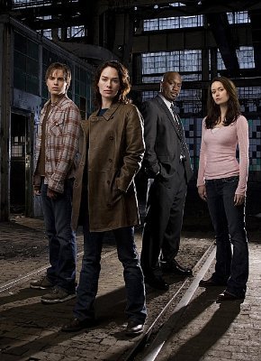 MV5BMTI0MDU2MTgxMl5BMl5BanBnXkFtZTYwNTM4NDY3._V1._SX290_SY400_.jpg - 136949