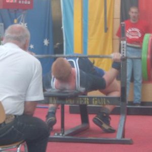 170kg bench op WK