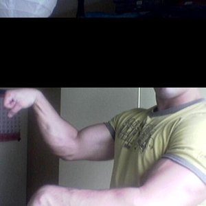 ook een soort van arnold pose (LOL)