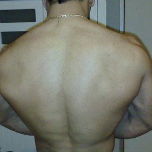 me rug.. beetje aangespannen...