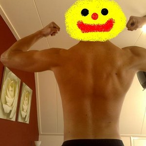 Back double biceps