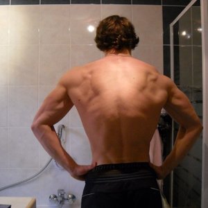 Back lat spread