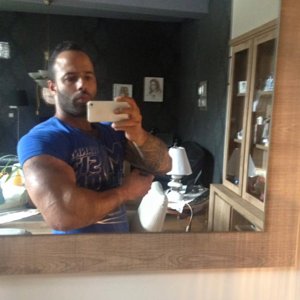 Klein beetje meer massa aan de armen bij