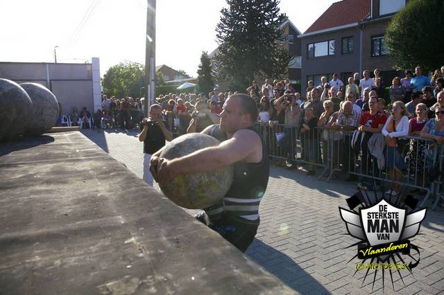 145kg Stone - Sterkste man van Vlaanderen 2009