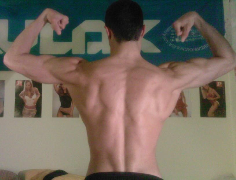 Back double biceps
