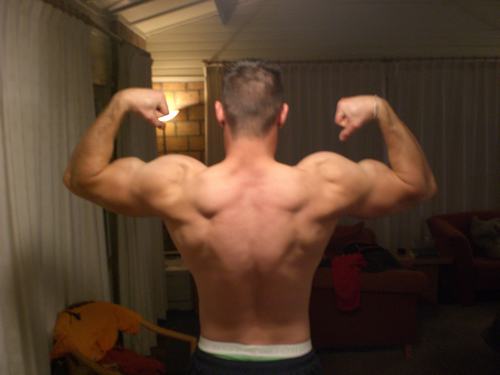 Nieuwe Back Double bicep