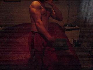 slechte kwaliteit foto van me triceps